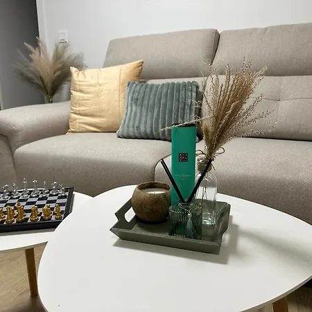 Rambla 48 Flat شقة *